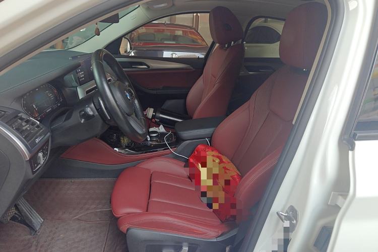 Used BMW X4 2022 xDrive 30i M Sport Package Left Front Seat