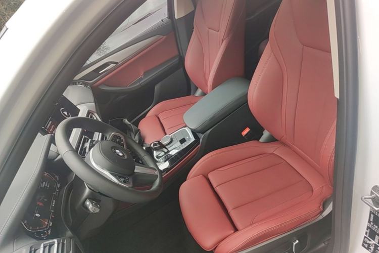 Used BMW X4 2022 xDrive 25i M Sport Package Left Front Seat