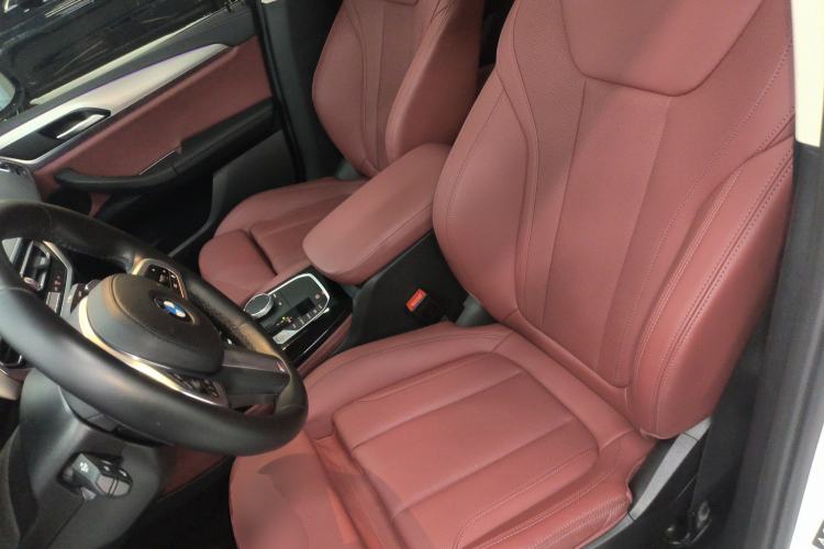 Used BMW X4 2022 xDrive 30i M Sport Package Left Front Seat