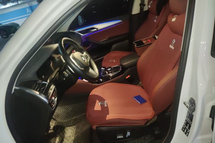 Used BMW X4 2022 xDrive 25i M Sport Package Left Front Seat