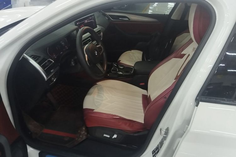 Used BMW X4 2022 xDrive 25i M Sport Package Left Front Seat