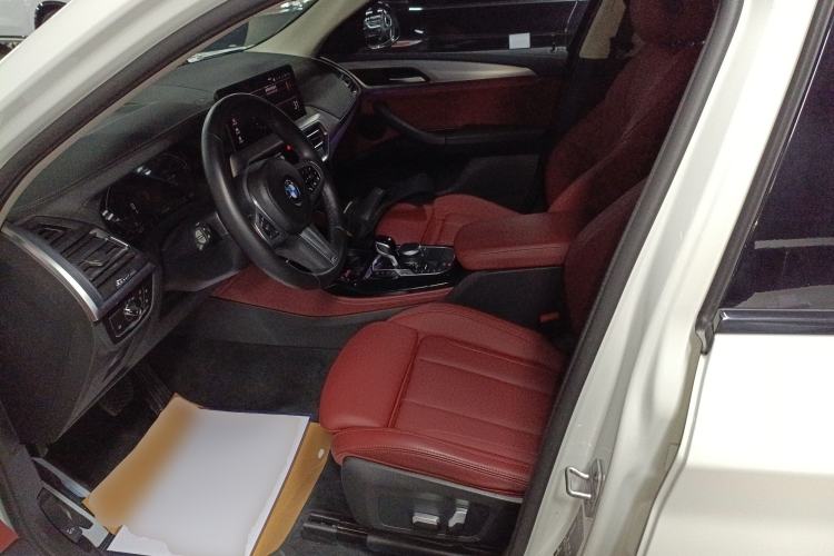 Used BMW X4 2022 xDrive 30i M Sport Package Left Front Seat