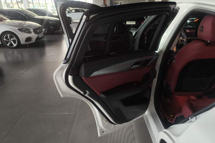 Used BMW X4 2022 xDrive 25i M Sport Package Left Rear Door Interior
