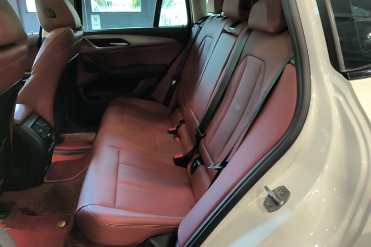 Used BMW X4 2022 xDrive 25i M Sport Package Left Rear Seat
