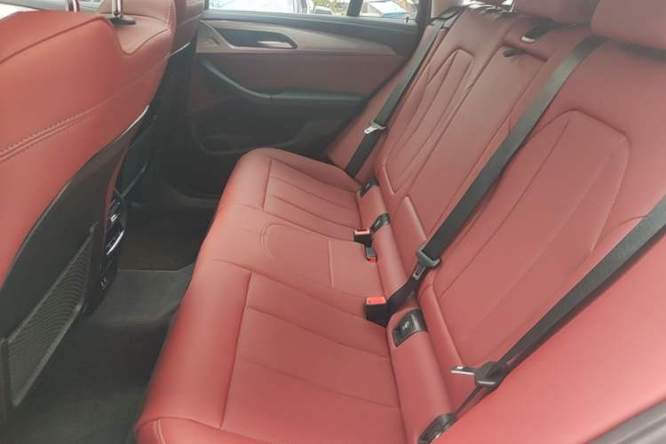 Used BMW X4 2022 xDrive 25i M Sport Package Left Rear Seat