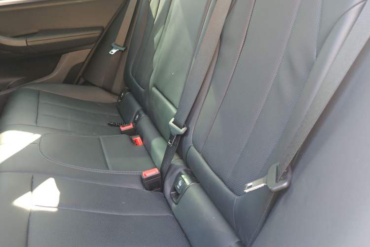 Used BMW X4 2022 xDrive 25i M Sport Package Left Rear Seat