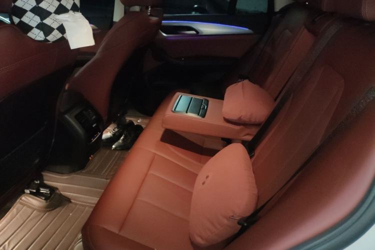 Used BMW X4 2022 xDrive 25i M Sport Package Left Rear Seat