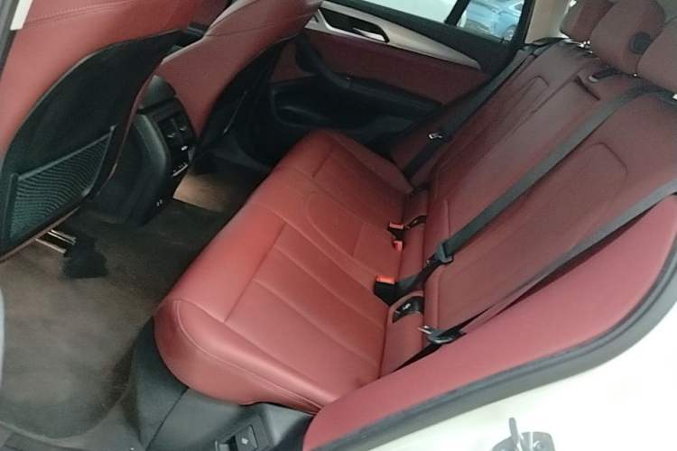 Used BMW X4 2022 xDrive 25i M Sport Package Left Rear Seat