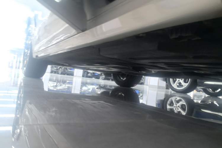 Used BMW X4 2022 xDrive 25i M Sport Package Left Side Sill