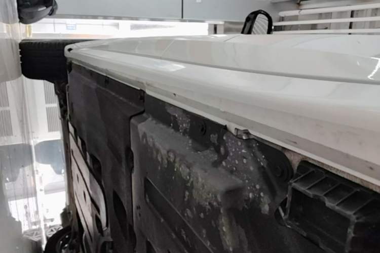 Used BMW X4 2022 xDrive 25i M Sport Package Left Side Sill