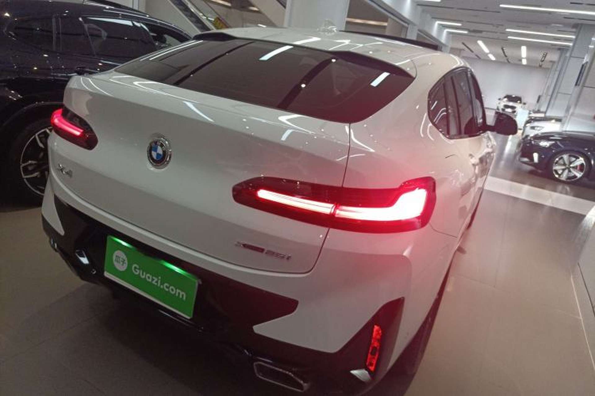 Used BMW X4 2022 xDrive 25i M Sport Package Rear Right 45 Deg