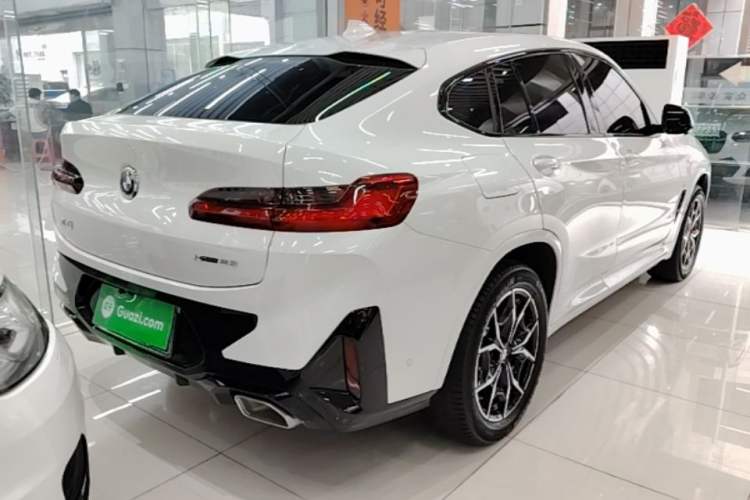 Used BMW X4 2022 xDrive 25i M Sport Package Rear Right 45 Deg