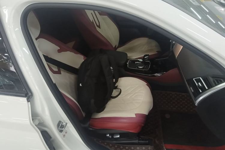 Used BMW X4 2022 xDrive 25i M Sport Package Right Front Seat