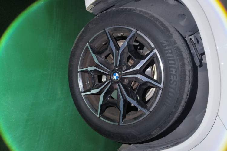 Used BMW X4 2022 xDrive 25i M Sport Package Right Front Wheel Hub