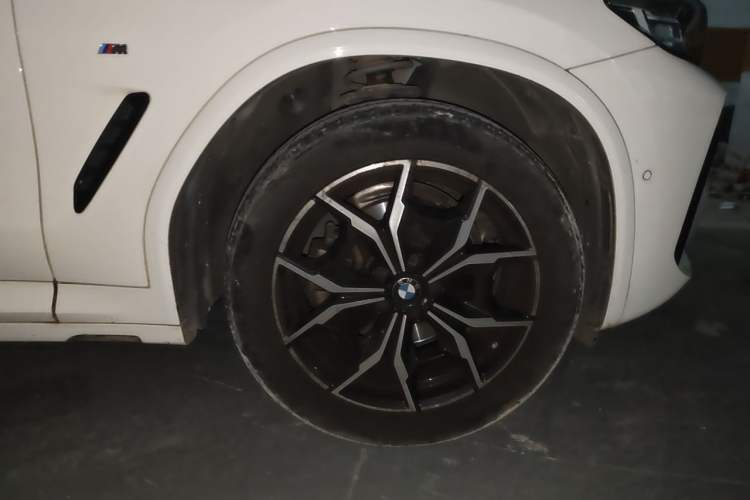 Used BMW X4 2022 xDrive 25i M Sport Package Right Front Wheel Hub