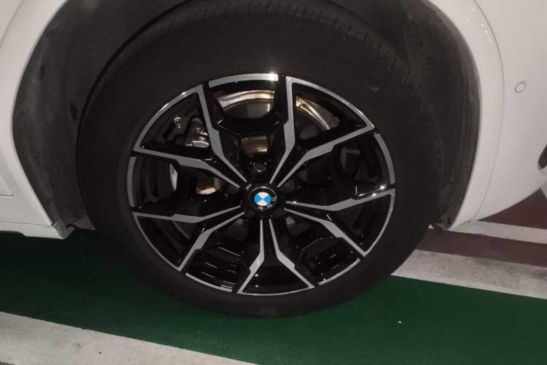 Used BMW X4 2022 xDrive 25i M Sport Package Right Front Wheel Hub