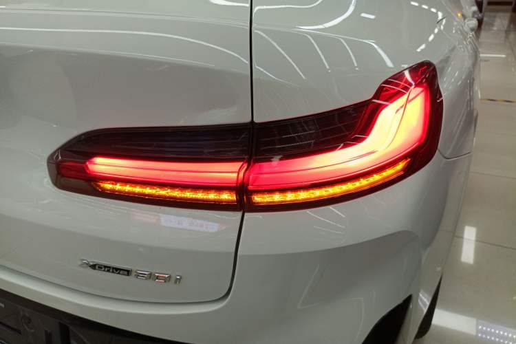 Used BMW X4 2022 xDrive 30i M Sport Night Edition package Right Rear Taillight