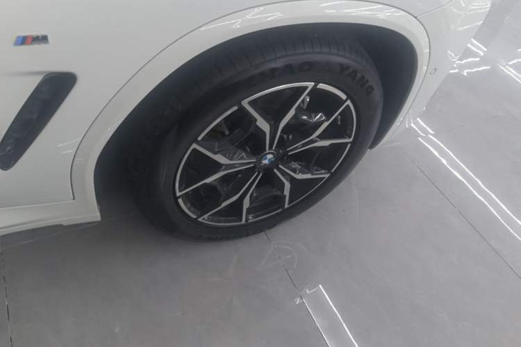 Used BMW X4 2022 xDrive 25i M Sport Package Right Rear Wheel Hub