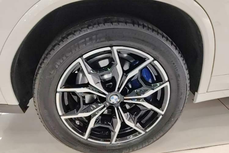 Used BMW X4 2022 xDrive 25i M Sport Package Right Rear Wheel Hub