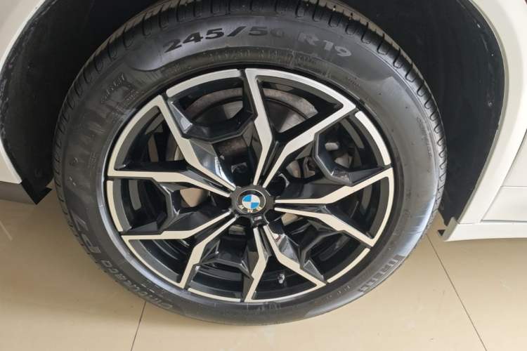 Used BMW X4 2022 xDrive 25i M Sport Package Right Rear Wheel Hub