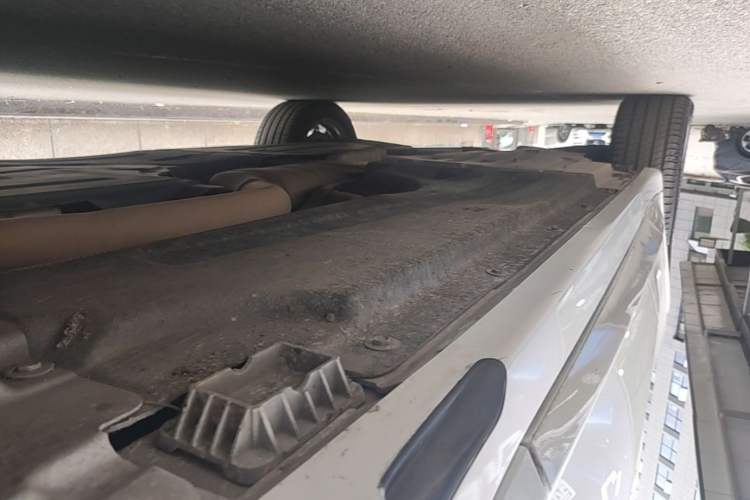 Used BMW X4 2022 xDrive 25i M Sport Package Right Side Sill
