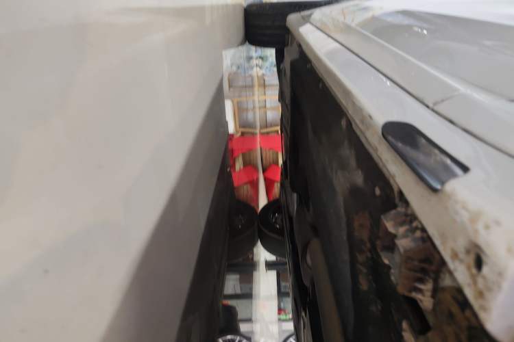 Used BMW X4 2022 xDrive 25i M Sport Package Right Side Sill