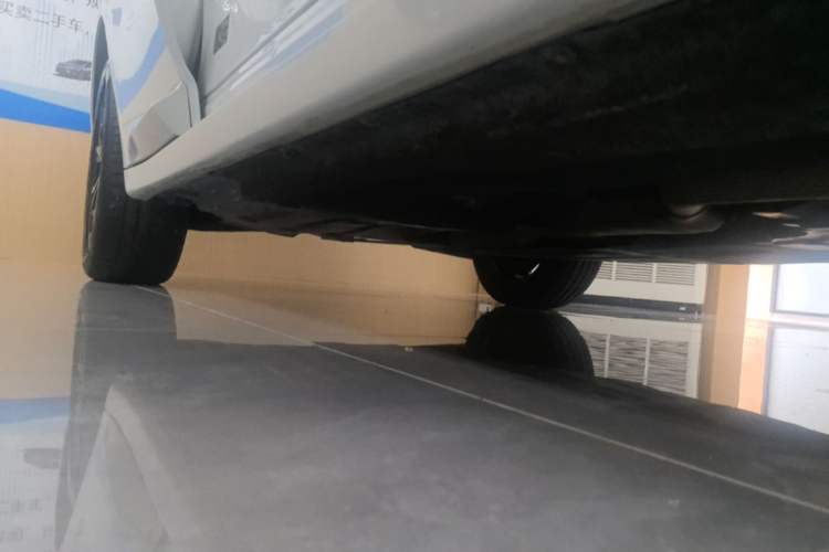 Used BMW X4 2022 xDrive 25i M Sport Package Right Side Sill