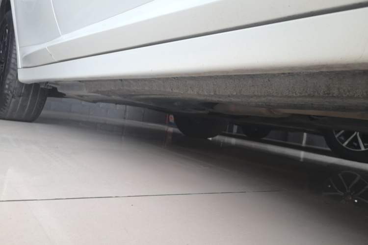 Used BMW X4 2022 xDrive 25i M Sport Package Right Side Sill