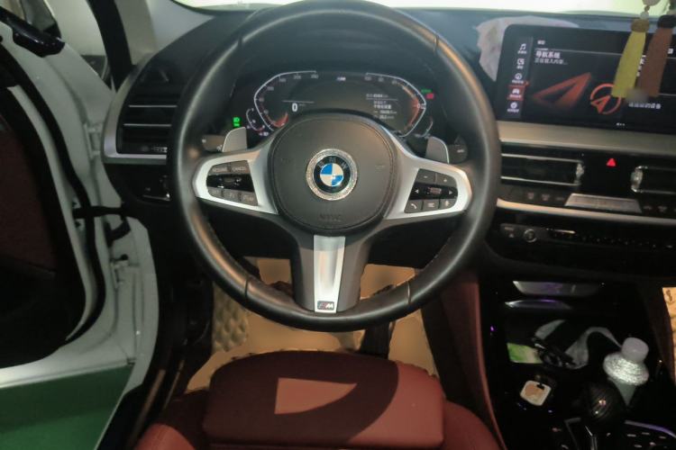 Used BMW X4 2022 xDrive 25i M Sport Package Steering Wheel