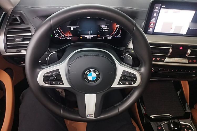 Used BMW X4 2022 xDrive 25i M Sport Package Steering Wheel