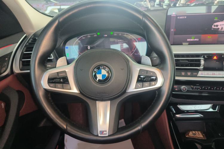 Used BMW X4 2022 xDrive 30i M Sport Package Steering Wheel