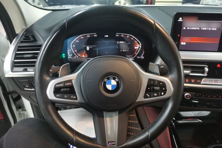 Used BMW X4 2022 xDrive 25i M Sport Package Steering Wheel