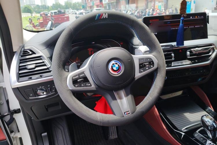 Used BMW X4 2022 xDrive 25i M Sport Package Steering Wheel