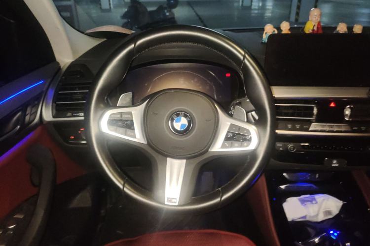 Used BMW X4 2022 xDrive 25i M Sport Package Steering Wheel