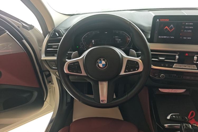 Used BMW X4 2022 xDrive 25i M Sport Package Steering Wheel