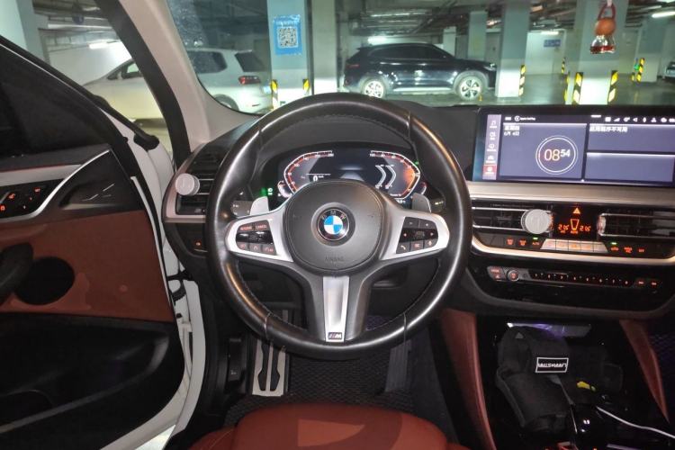 Used BMW X4 2022 xDrive 30i M Sport Package Steering Wheel