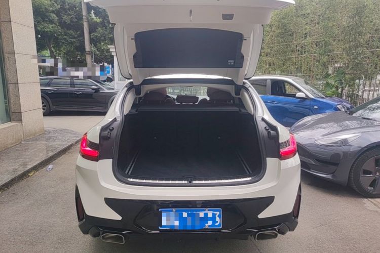 Used BMW X4 2022 xDrive 25i M Sport Package Trunk