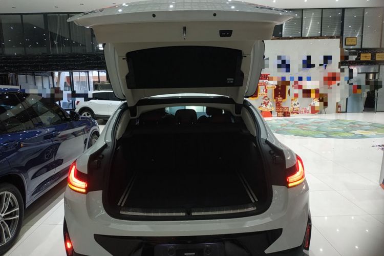 Used BMW X4 2022 xDrive 30i M Sport Package Trunk