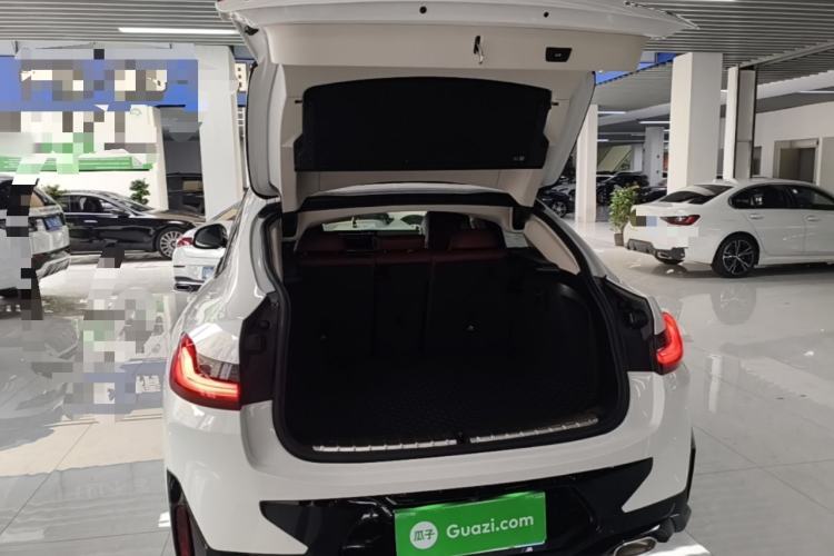 Used BMW X4 2022 xDrive 25i M Sport Package Trunk