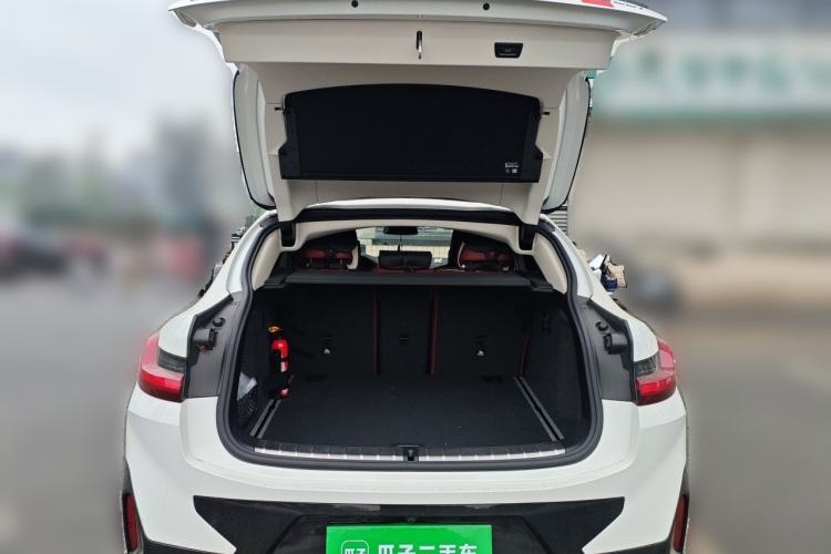 Used BMW X4 2022 xDrive 25i M Sport Package Trunk