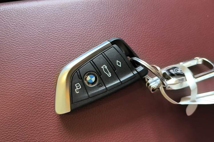 Used BMW X4 2022 xDrive 25i M Sport Package Vehicle Key