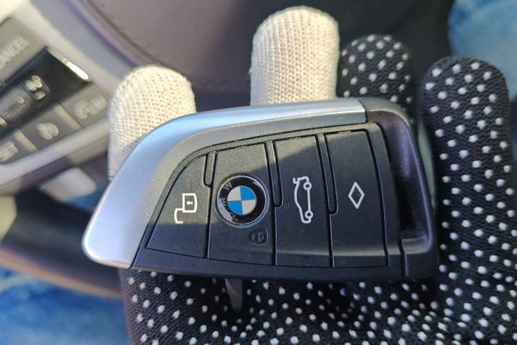 Used BMW X4 2022 xDrive 25i M Sport Package Vehicle Key