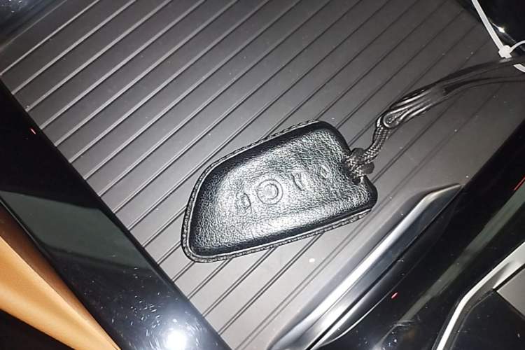 Used BMW X4 2022 xDrive 25i M Sport Package Vehicle Key