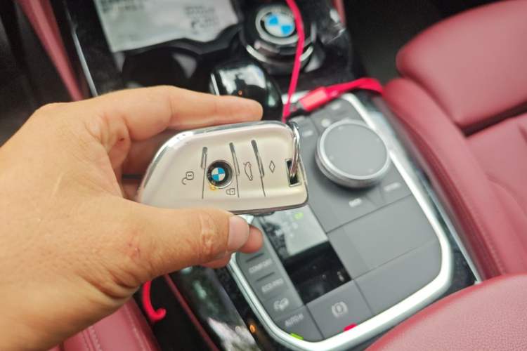Used BMW X4 2022 xDrive 25i M Sport Package Vehicle Key