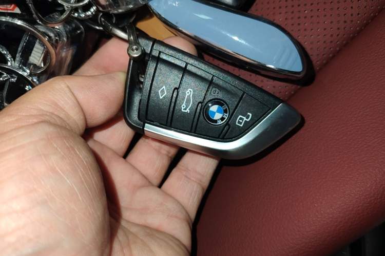 Used BMW X4 2022 xDrive 25i M Sport Package Vehicle Key