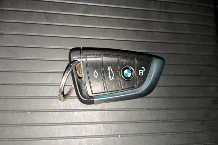 Used BMW X4 2022 xDrive 25i M Sport Package Vehicle Key