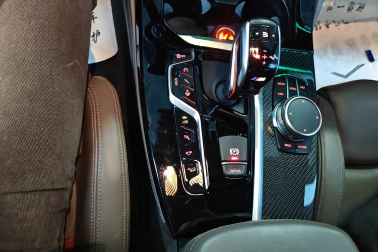 Used BMW X4 M 2019 X4 M Thunder Edition Gear Lever