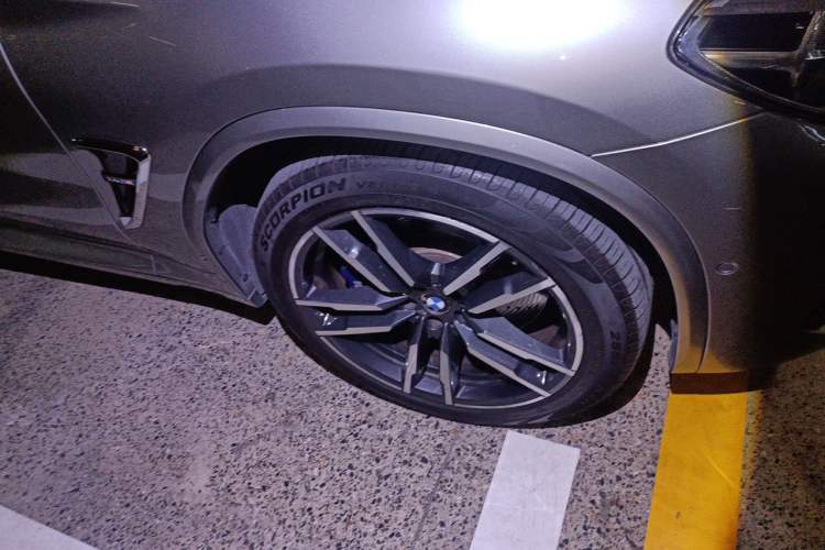 Used BMW X4 M 2019 X4 M Exterior 7