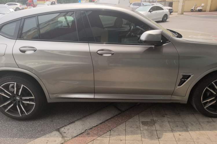 Used BMW X4 M 2019 X4 M Exterior 5