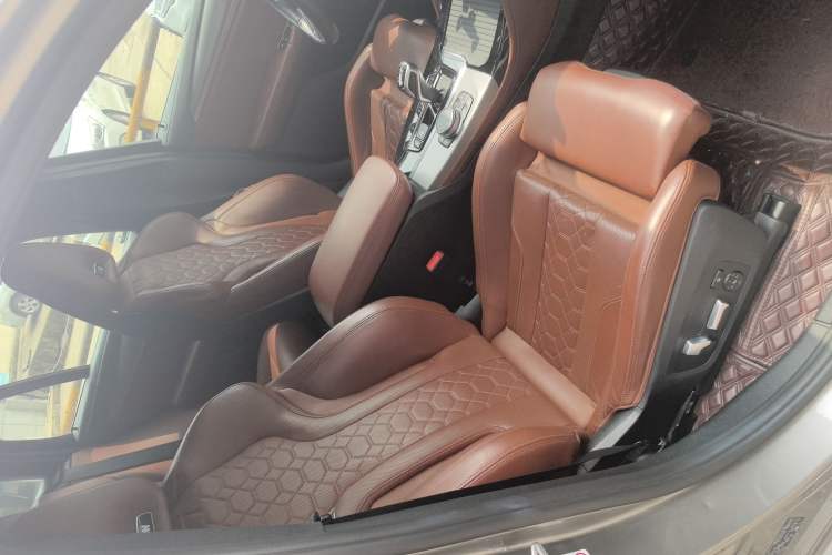 Used BMW X4 M 2019 X4 M Interior 3